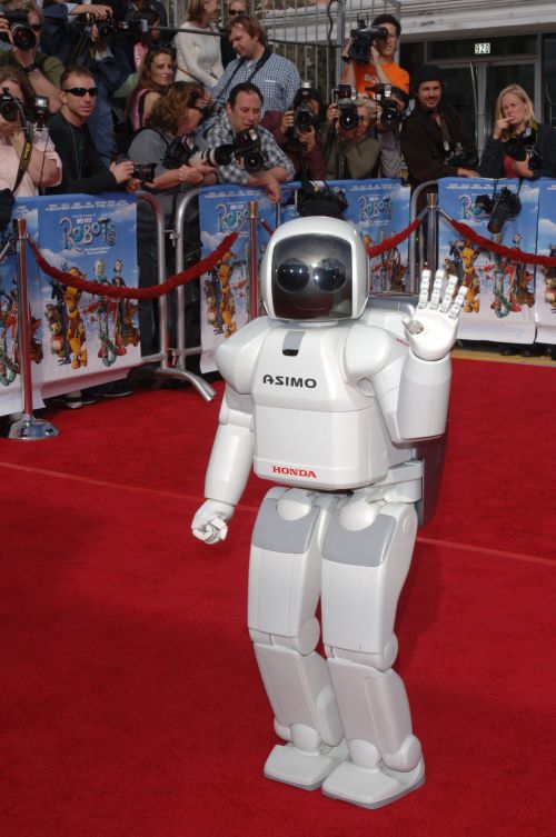 asimo xuất hiện tại thảm đỏ asimo xuất hiện tại thảm đỏ